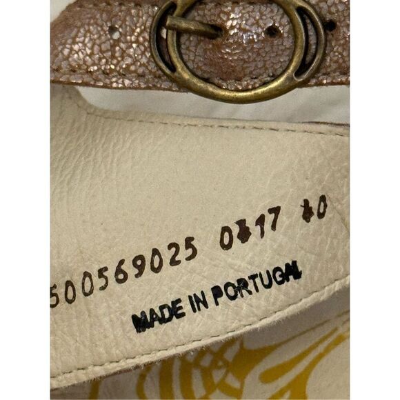 Fly London Yanca Gold Wedge Sandals Size 40/9 - Picture 4 of 5